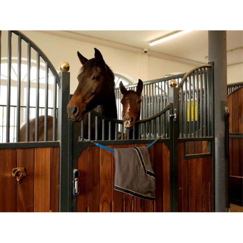 Support pour couverture et tapis de selle - Equitation - KERBL- Clubs - Entreprises - Collectivités - Associations