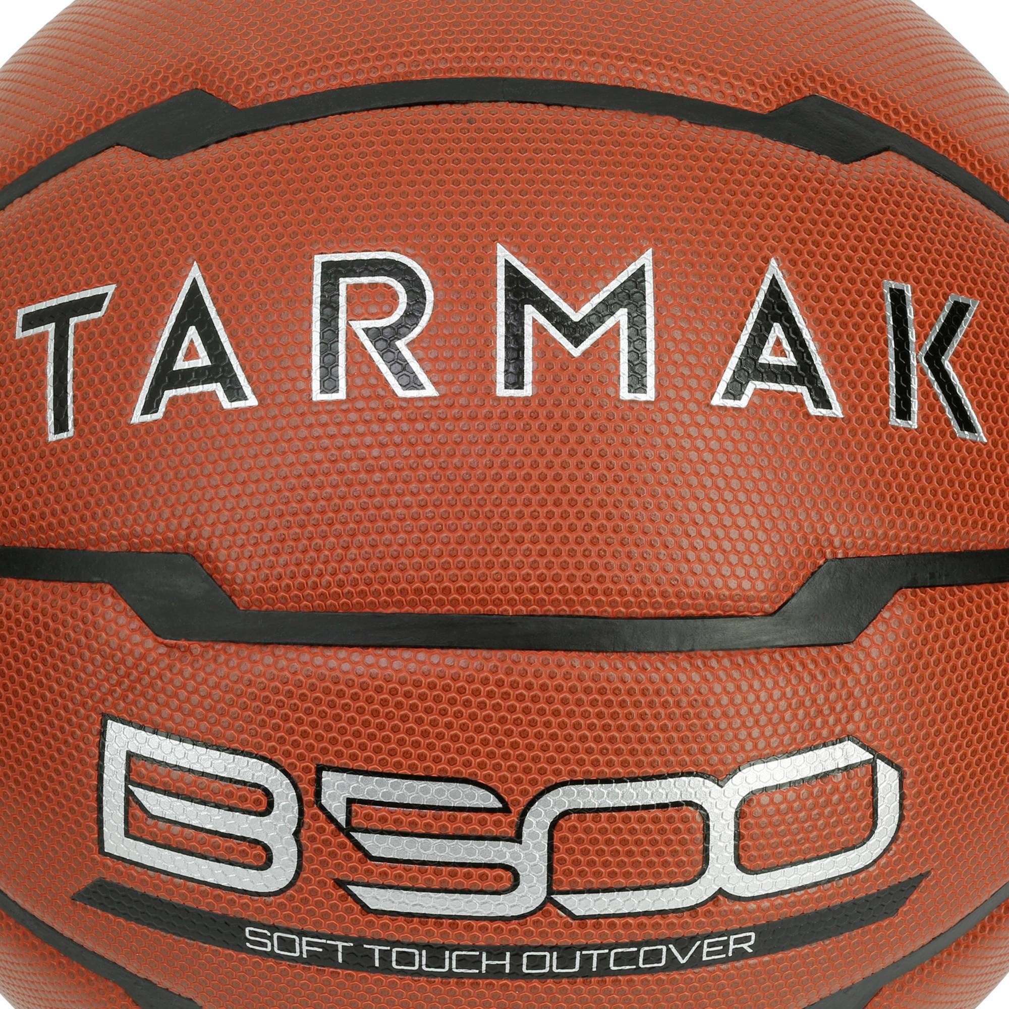 Ballon de basket femme B500 taille 6 marron. Cuir synthétique. Après 10 ans. Clubs