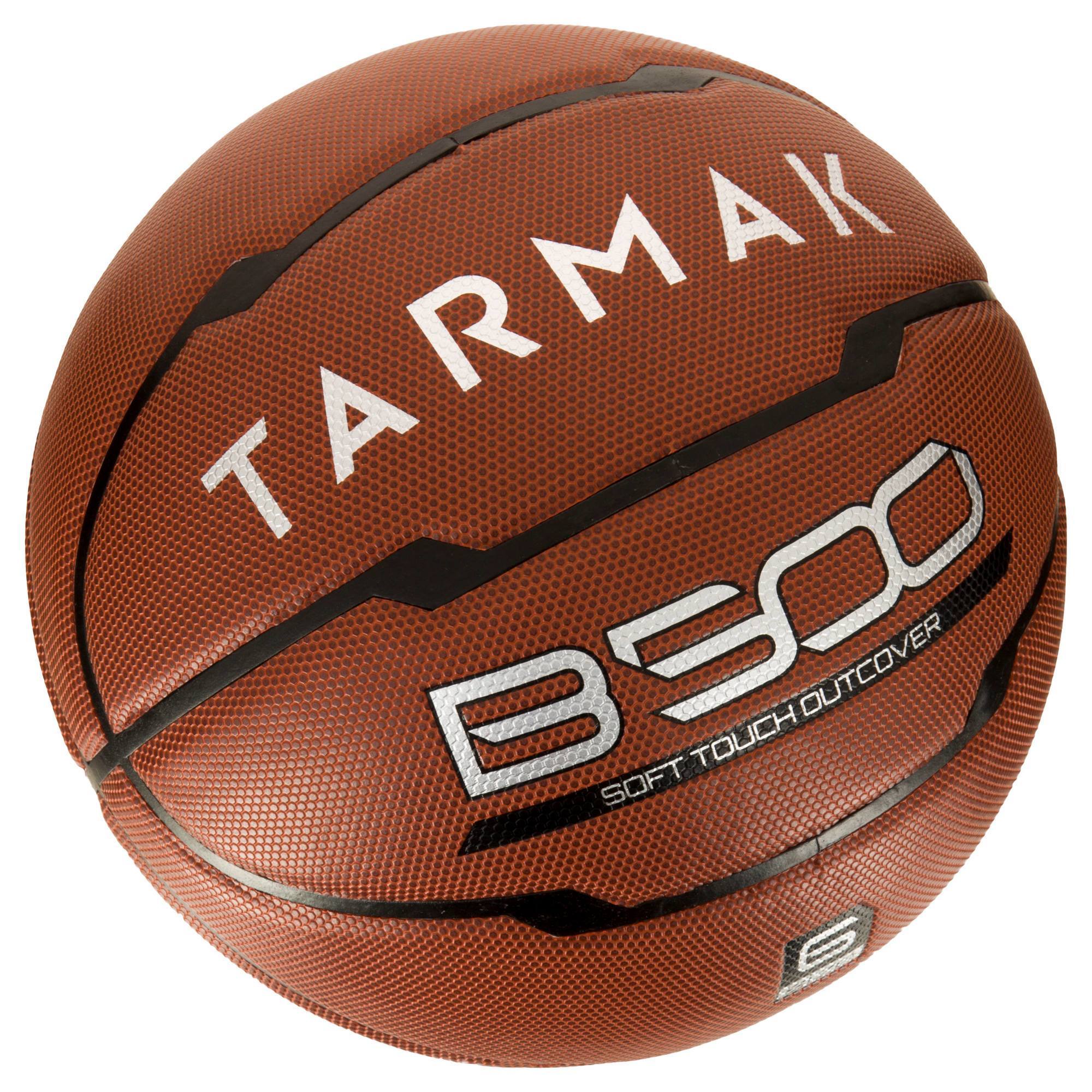 Ballon de basket femme B500 taille 6 marron. Cuir synthétique. Après 10 ans. Clubs